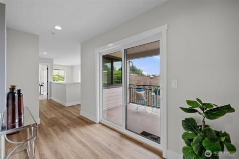 523 Bridges Avenue S Kent WA 98032