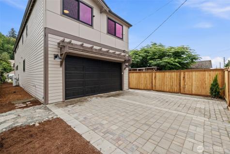 523 Bridges Avenue S Kent WA 98032