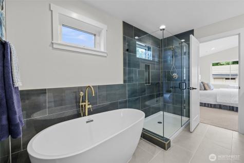 523 Bridges Avenue S Kent WA 98032