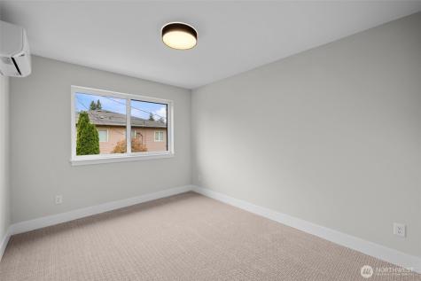 523 Bridges Avenue S Kent WA 98032