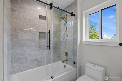 523 Bridges Avenue S Kent WA 98032