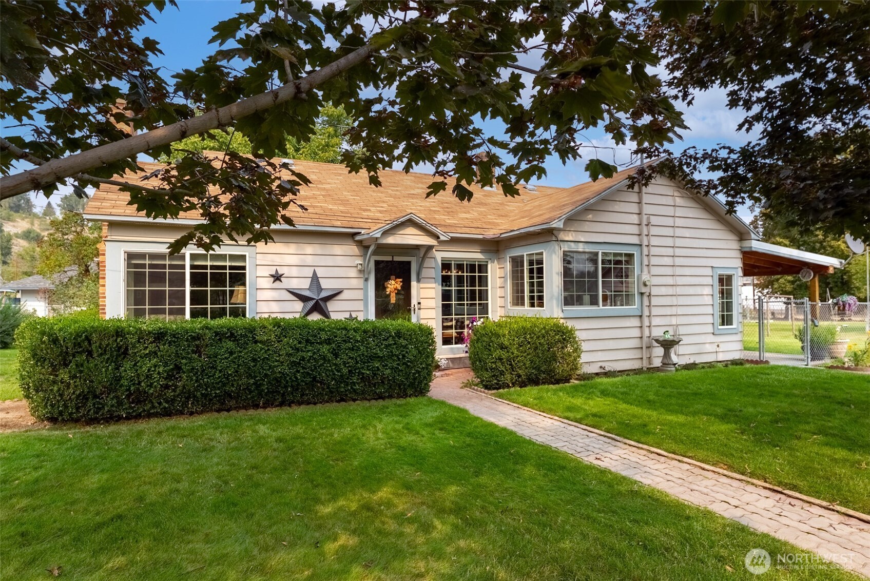 211 S Granite Street Omak WA 98841