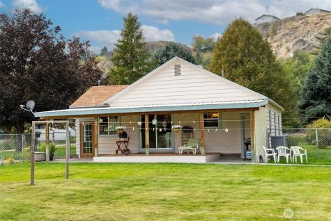211 S Granite Street Omak WA 98841