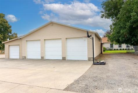 211 S Granite Street Omak WA 98841