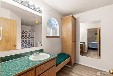 19211 110th Street E Bonney Lake WA 98391