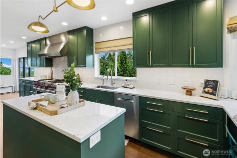 4927 50th Avenue S Seattle WA 98118
