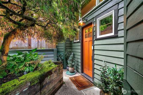 4927 50th Avenue S Seattle WA 98118