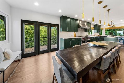 4927 50th Avenue S Seattle WA 98118