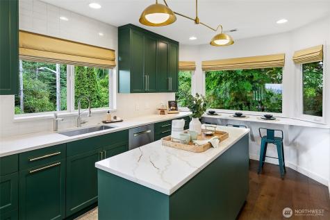 4927 50th Avenue S Seattle WA 98118