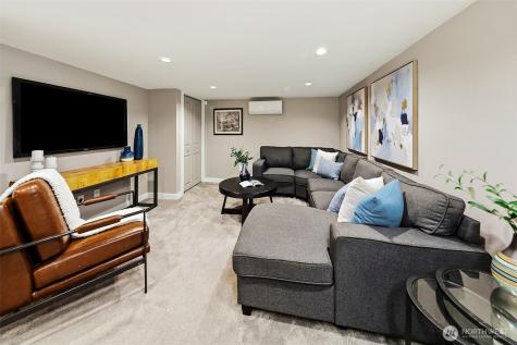 4927 50th Avenue S Seattle WA 98118