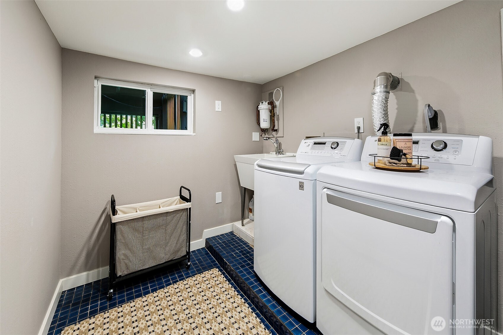 4927 50th Avenue S Seattle WA 98118