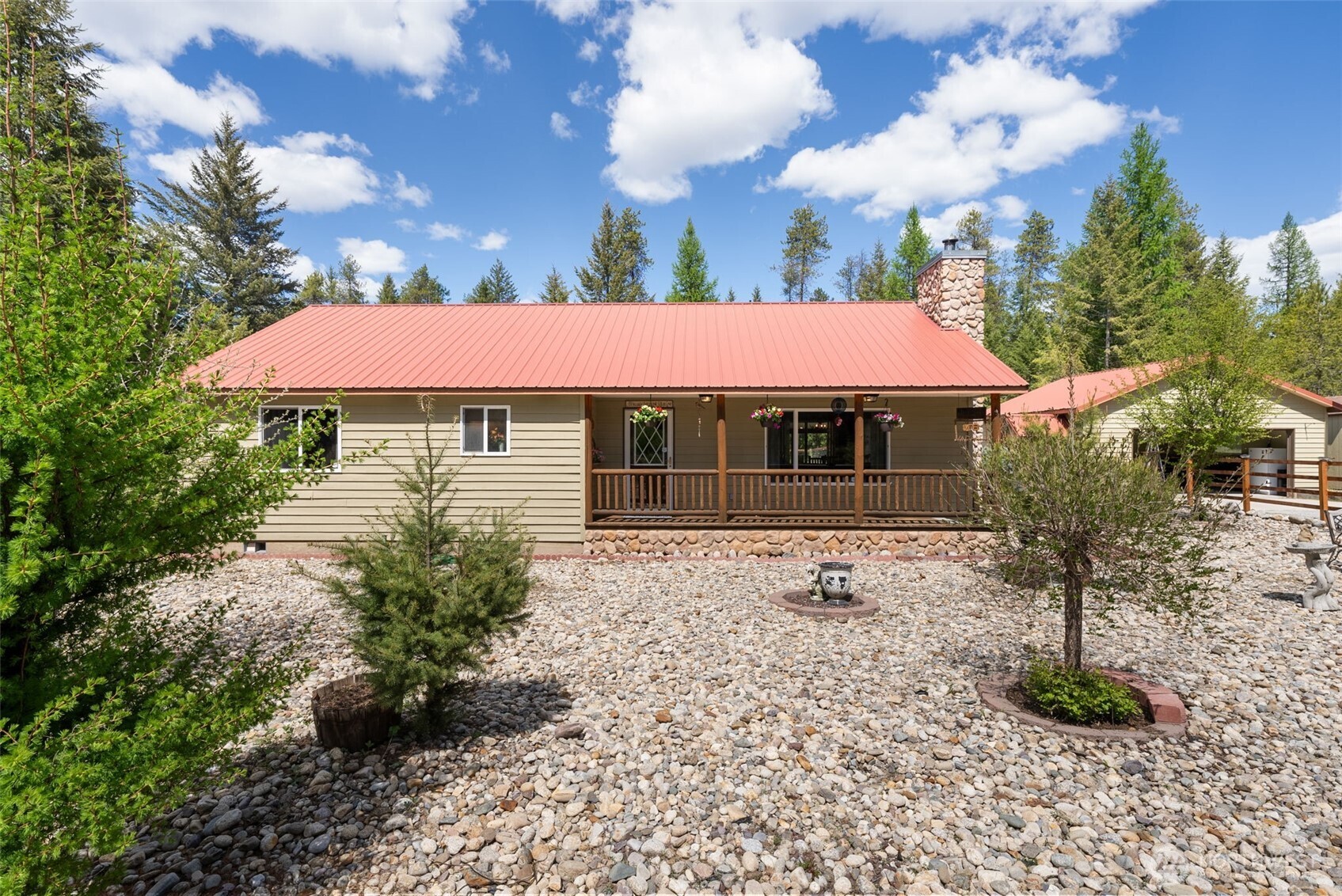 1604 E Telephone Road Newport WA 99156