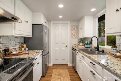 10511 90th Street NE Lake Stevens WA 98258