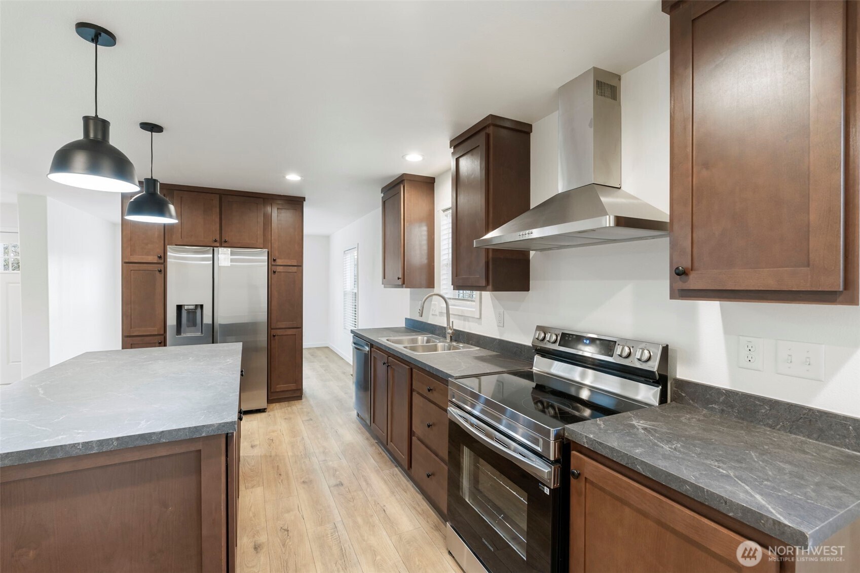 1110 W Walnut Centralia WA 98531