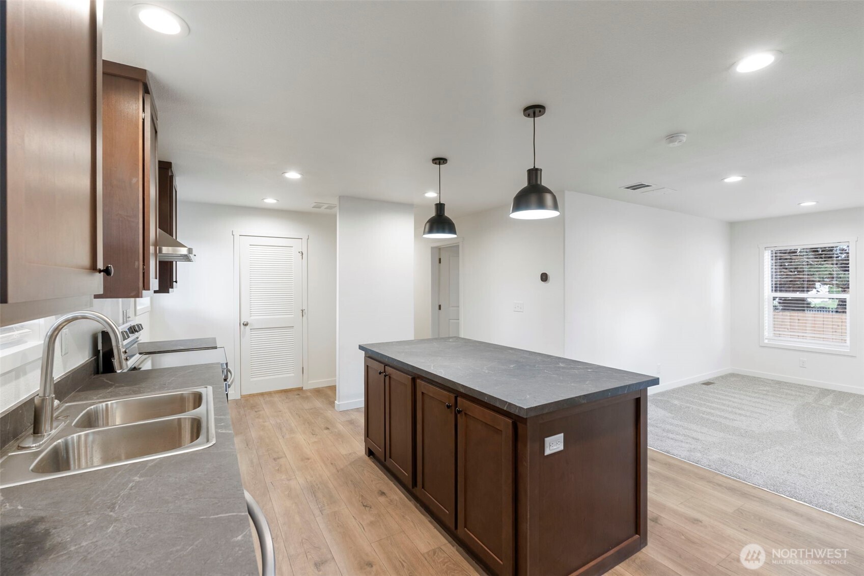 1110 W Walnut Centralia WA 98531