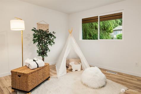 13402 NE 119th Way Redmond WA 98052
