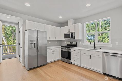 1672 Aspen Drive Camano Island WA 98282