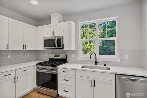 1672 Aspen Drive Camano Island WA 98282