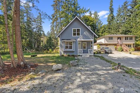1672 Aspen Drive Camano Island WA 98282