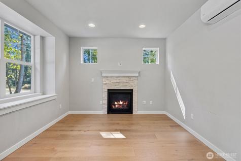 1672 Aspen Drive Camano Island WA 98282