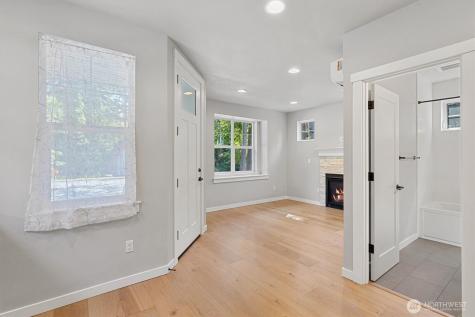 1672 Aspen Drive Camano Island WA 98282