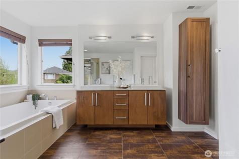 3806 NE 23rd Place Renton WA 98056