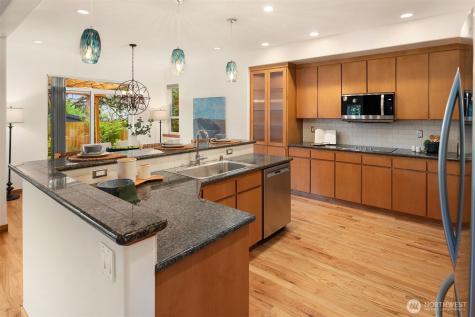 911 NW 59th Street Seattle WA 98107