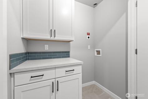 16823 Alder Way Lynnwood WA 98037