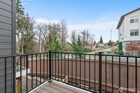 16823 Alder Way Lynnwood WA 98037