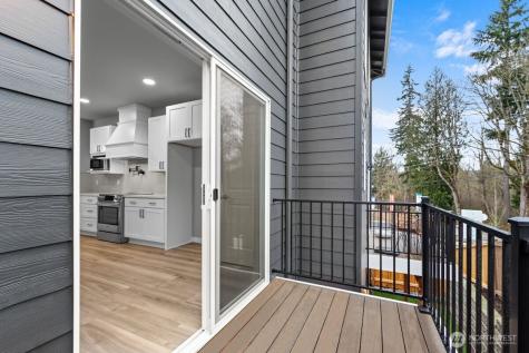 16823 Alder Way Lynnwood WA 98037