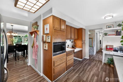 7252 14th Avenue NE Olympia WA 98516