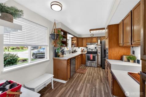 7252 14th Avenue NE Olympia WA 98516