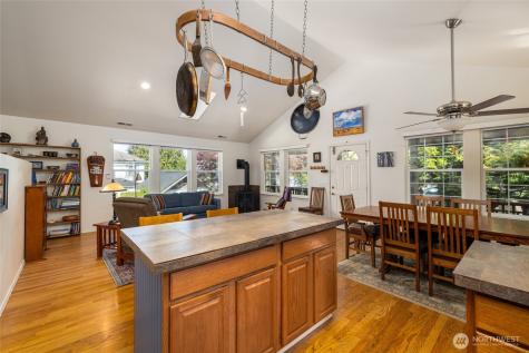 412 Jefferson Street Mount Vernon WA 98274