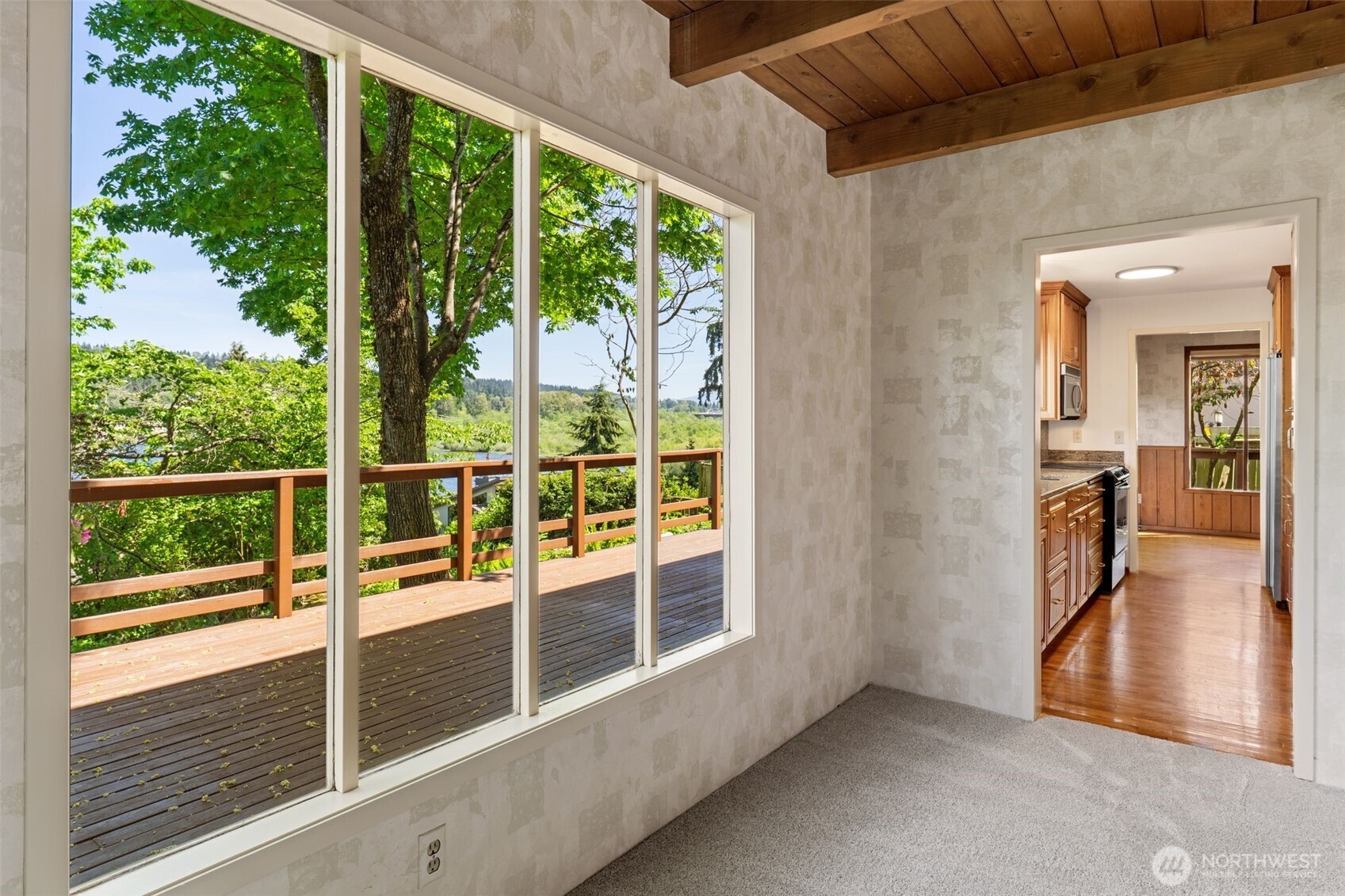 4442 95th Avenue NE Bellevue WA 98004