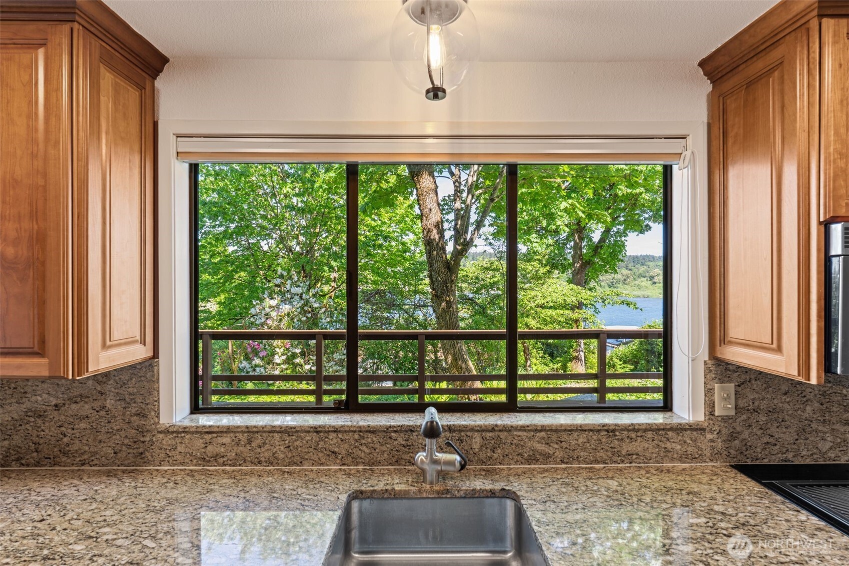 4442 95th Avenue NE Bellevue WA 98004