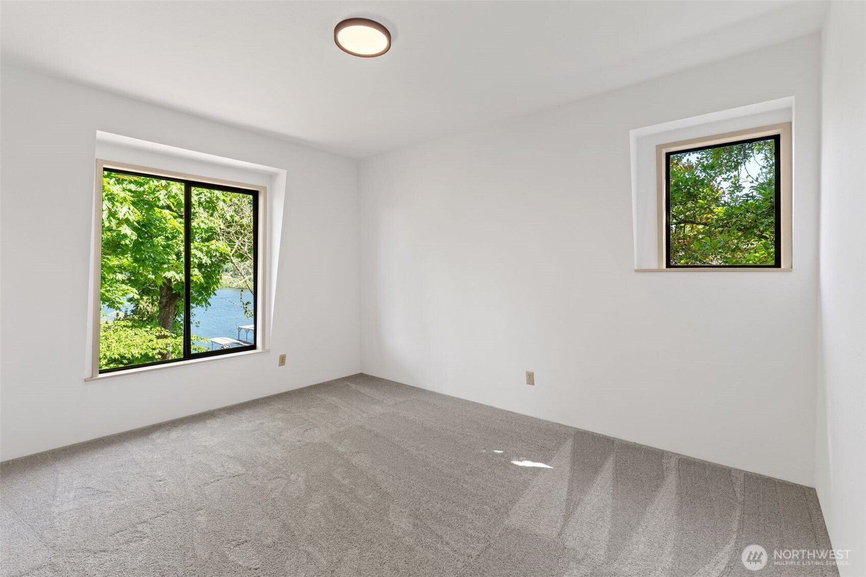 4442 95th Avenue NE Bellevue WA 98004
