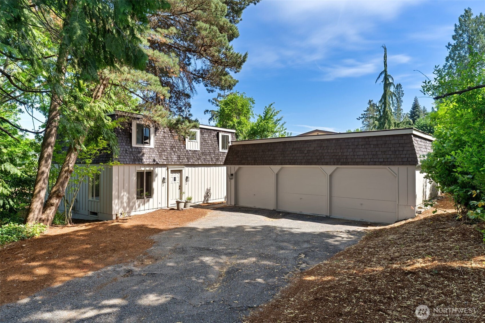 4442 95th Avenue NE Bellevue WA 98004