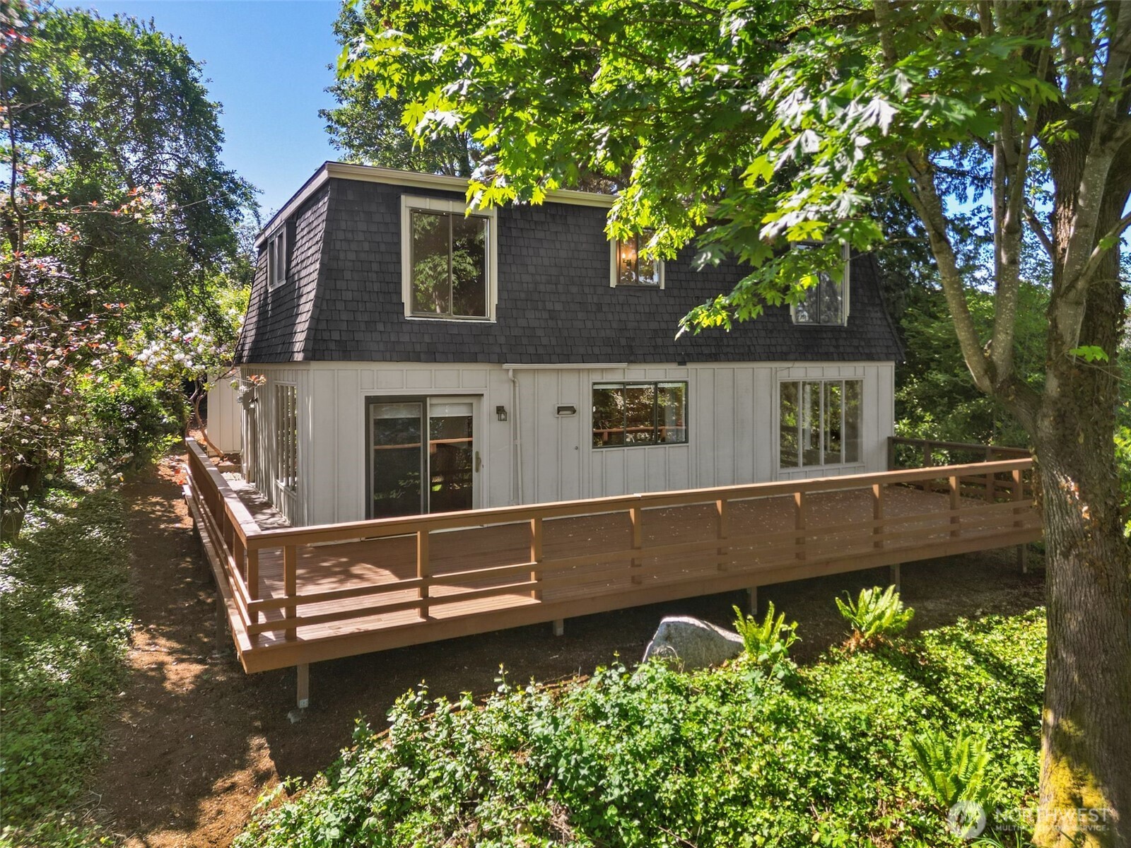 4442 95th Avenue NE Bellevue WA 98004