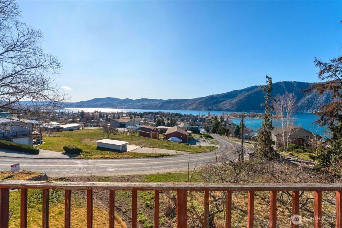 475 Totem Pole Road Manson WA 98831