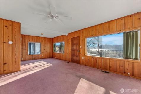 475 Totem Pole Road Manson WA 98831