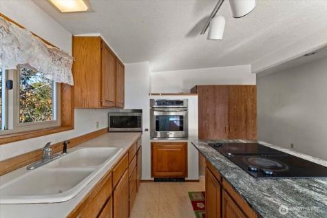 475 Totem Pole Road Manson WA 98831