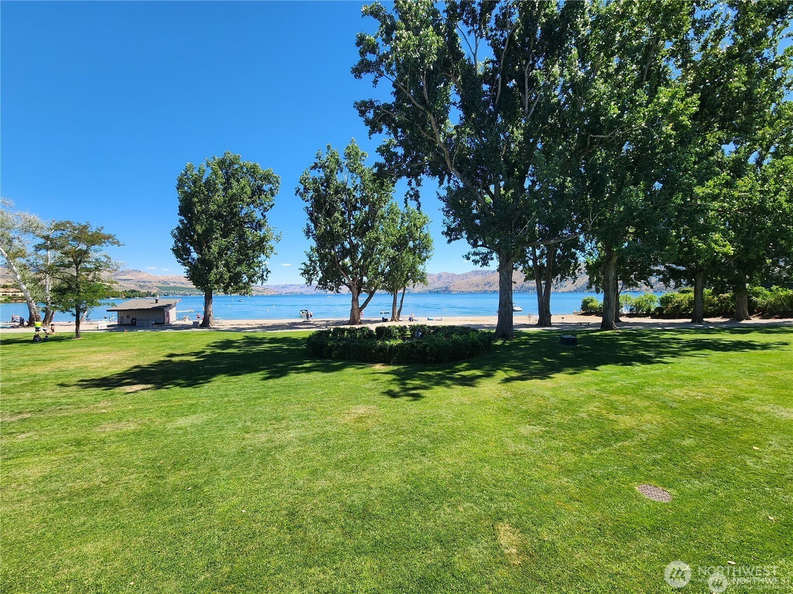 1 Beach 540-o Manson WA 98831