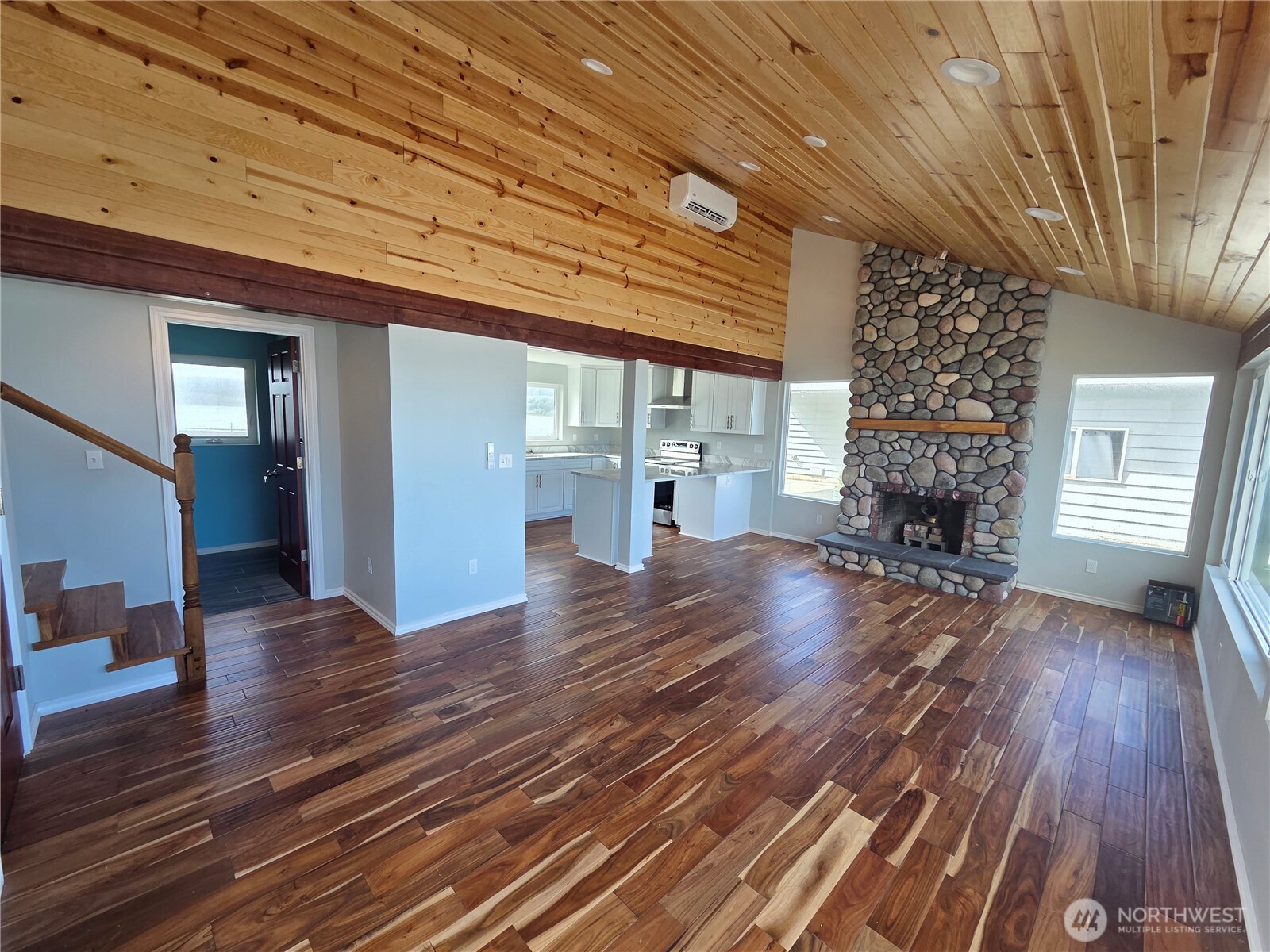 2629 W Beach Road Oak Harbor WA 98277