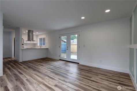 11816 SE 318th Place Auburn WA 98092