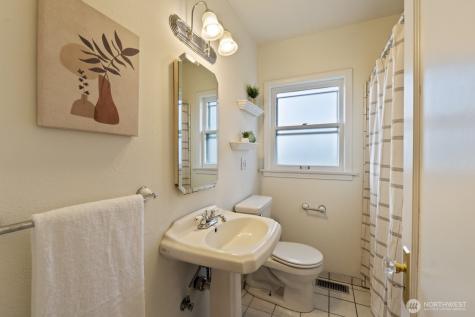 3924 N 12th Street Tacoma WA 98406
