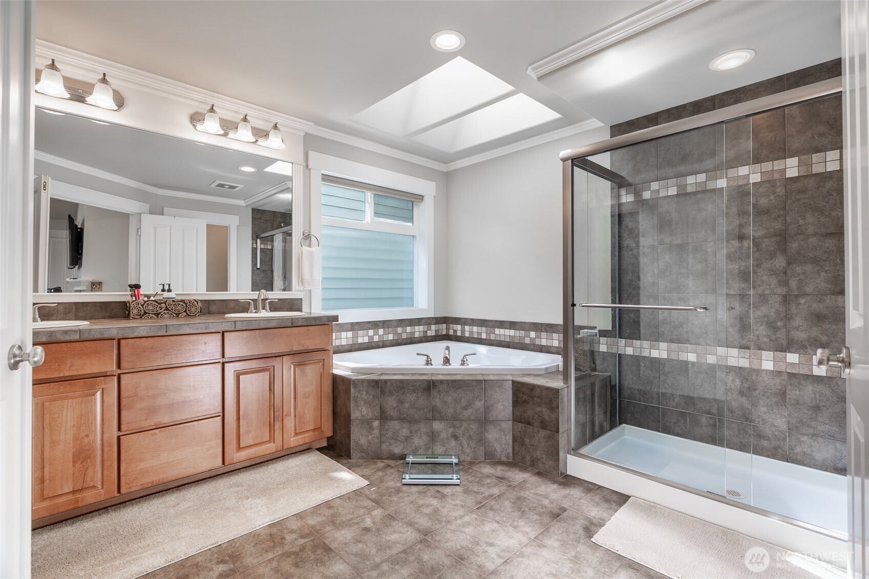 20229 134th Avenue NE Woodinville WA 98072