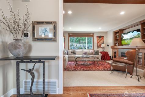20229 134th Avenue NE Woodinville WA 98072