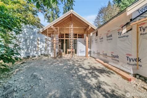 33 Forest Glen Lane SW Lakewood WA 98498