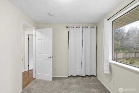 2191 Lakemoor Drive SW Olympia WA 98512