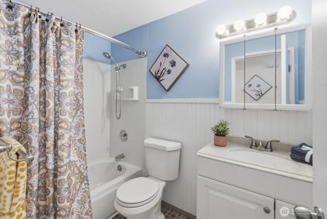 2191 Lakemoor Drive SW Olympia WA 98512